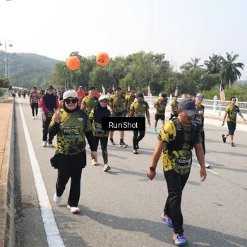 Runner Photo 6932530