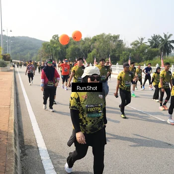 Runner Photo 6932535