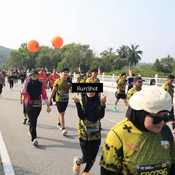 Runner Photo 6932541