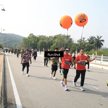 Runner Photo 6932555