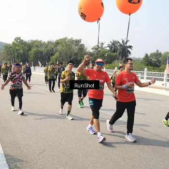 Runner Photo 6932560
