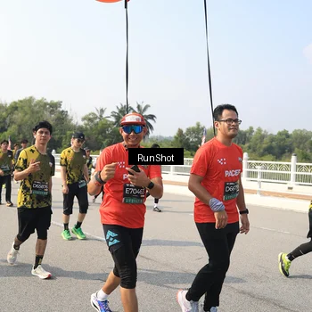 Runner Photo 6932569