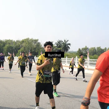 Runner Photo 6932575