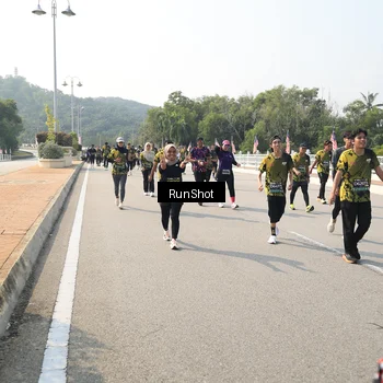 Runner Photo 6932587