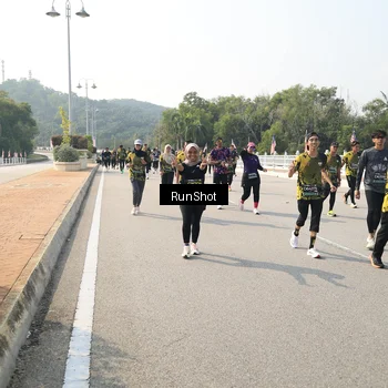 Runner Photo 6932588