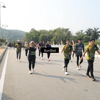 Runner Photo 6932591
