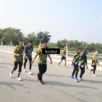 Runner Photo 6932594