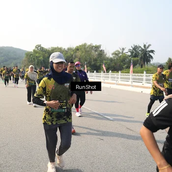 Runner Photo 6932612