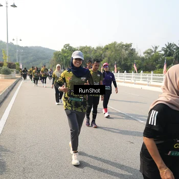 Runner Photo 6932613