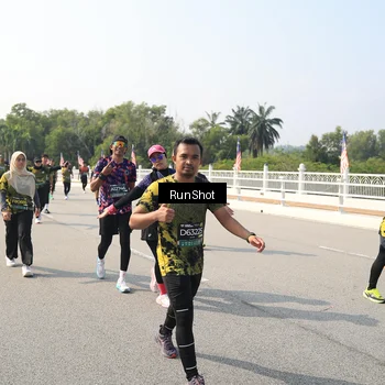 Runner Photo 6932615