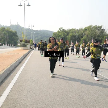 Runner Photo 6932635