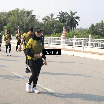 Runner Photo 6932638