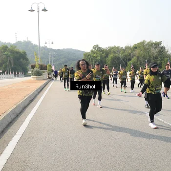 Runner Photo 6932639