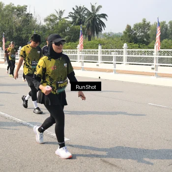 Runner Photo 6932642