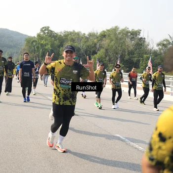 Runner Photo 6932645