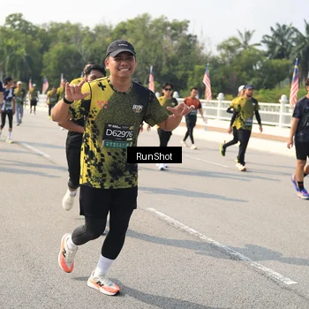 Runner Photo 6932650