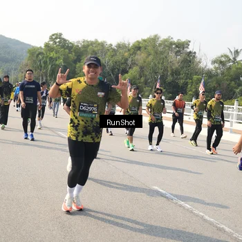 Runner Photo 6932652