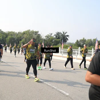 Runner Photo 6932660