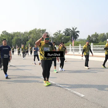 Runner Photo 6932663