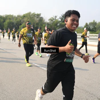 Runner Photo 6932664