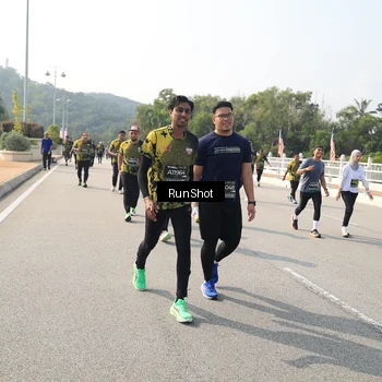Runner Photo 6932671