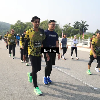 Runner Photo 6932674