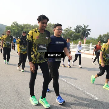 Runner Photo 6932676
