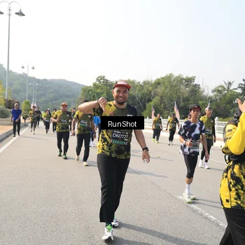 Runner Photo 6932687