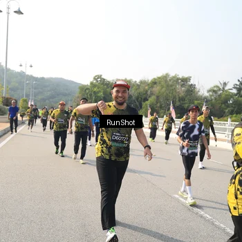 Runner Photo 6932688