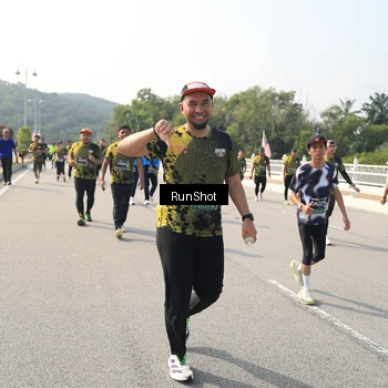 Runner Photo 6932691