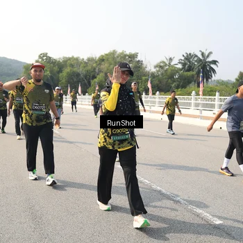 Runner Photo 6932696