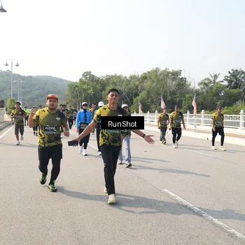 Runner Photo 6932700