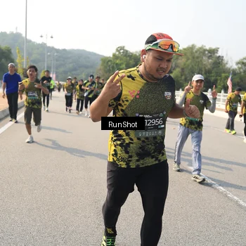 Runner Photo 6932710