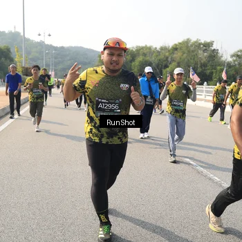 Runner Photo 6932711