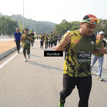 Runner Photo 6932712