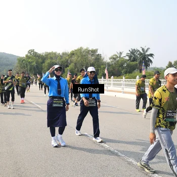 Runner Photo 6932719