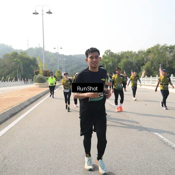 Runner Photo 6932734