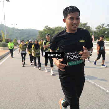 Runner Photo 6932739