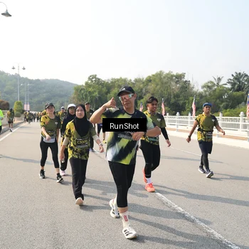 Runner Photo 6932748