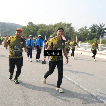Runner Photo 6932750
