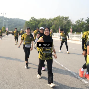 Runner Photo 6932754