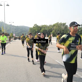 Runner Photo 6932755