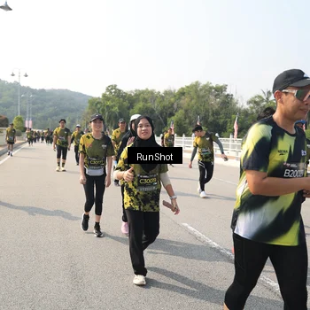 Runner Photo 6932758