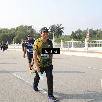 Runner Photo 6932786