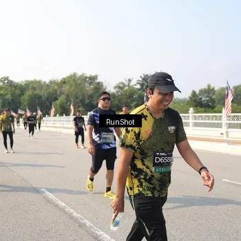 Runner Photo 6932789