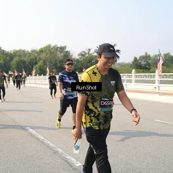 Runner Photo 6932790