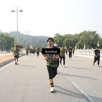 Runner Photo 6932796