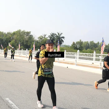 Runner Photo 6932819