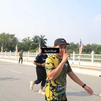 Runner Photo 6932823