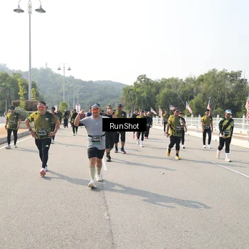 Runner Photo 6932834